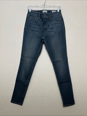 Jessica Simpson Women’s Size 6/28 High Rise Dark Denim Skinny Jeans
